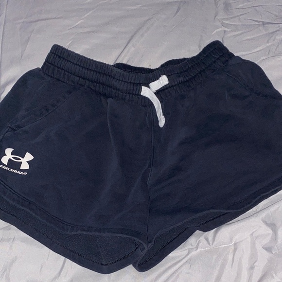 Under Armour Women's Shorts - Picture 1 of 2